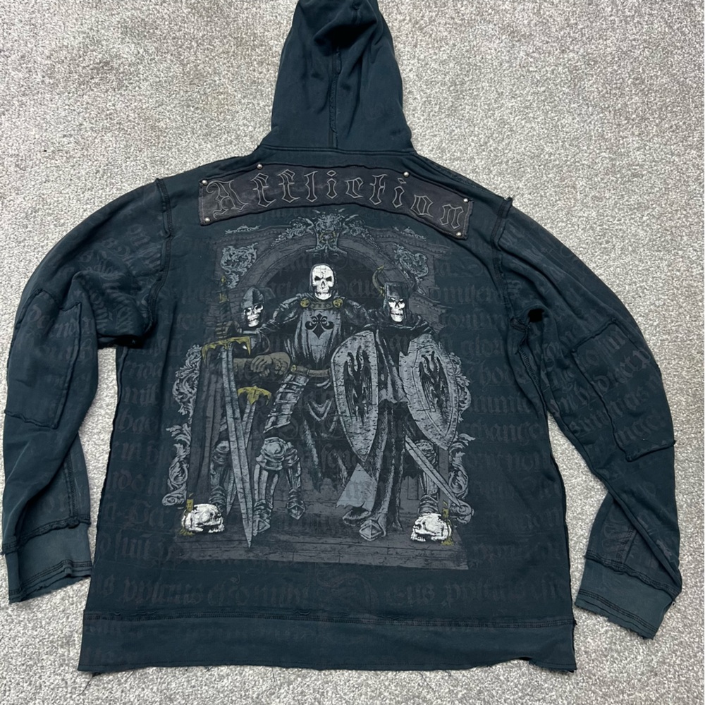 Affliction Hoodie XL Live Fast Full Zip Graphic Skull Sword Shield Stud Jacket - Picture 7 of 8